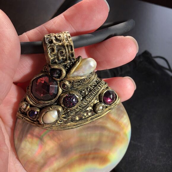 Large Oyster She’ll Choker, Mother Of Pearl Pendant, Artisan Made And Signed - Picture 6 of 12